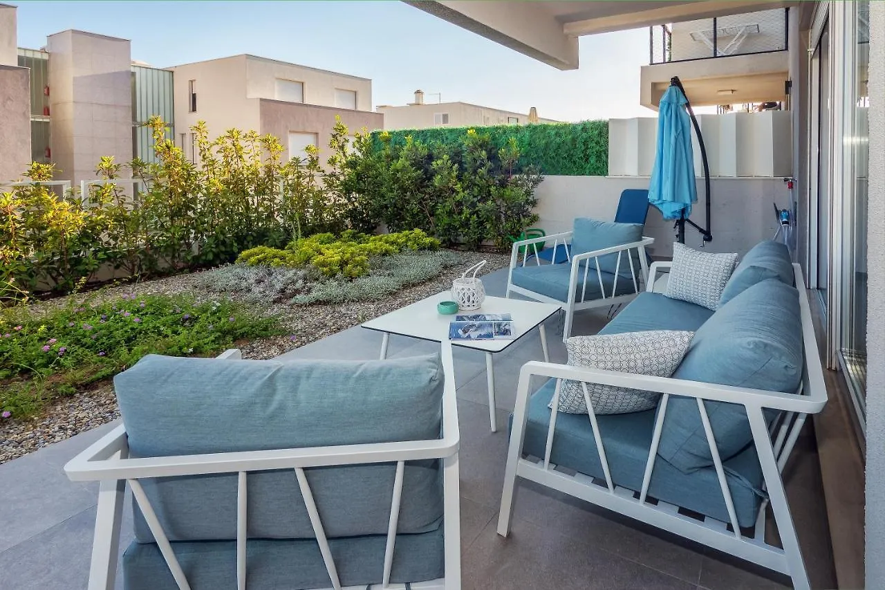Sea View With Garden Apartment Joshua Split 0*,  Croatia