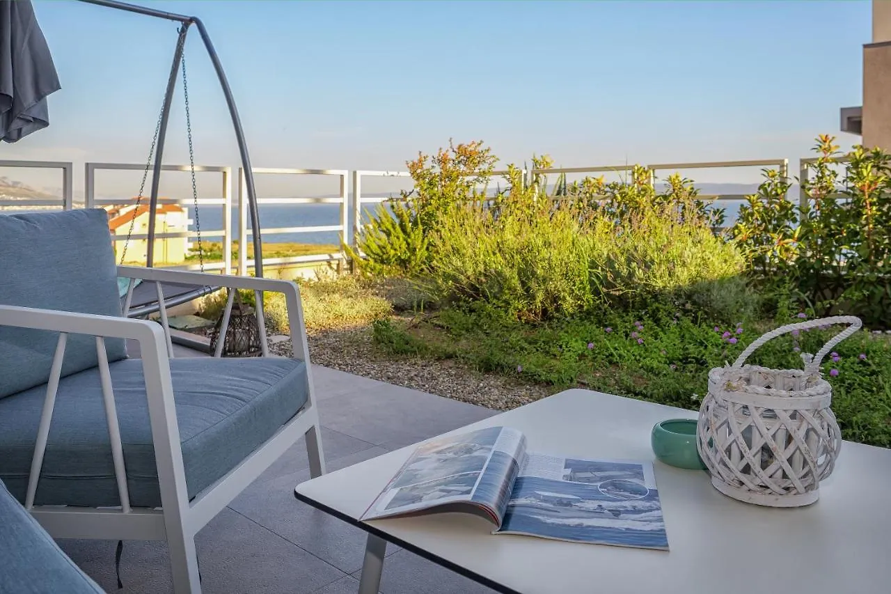 Sea View With Garden Apartment Joshua Split