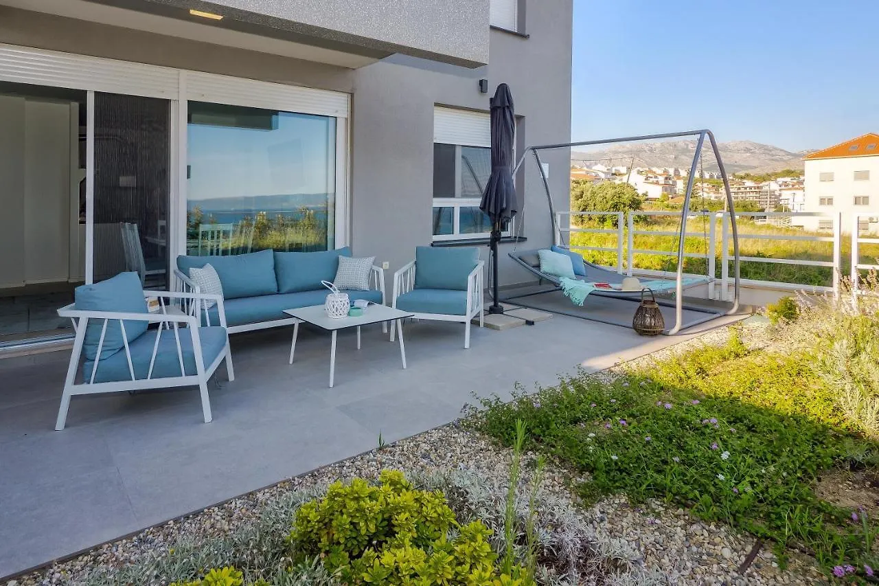 Sea View With Garden Apartment Joshua Split 0*,