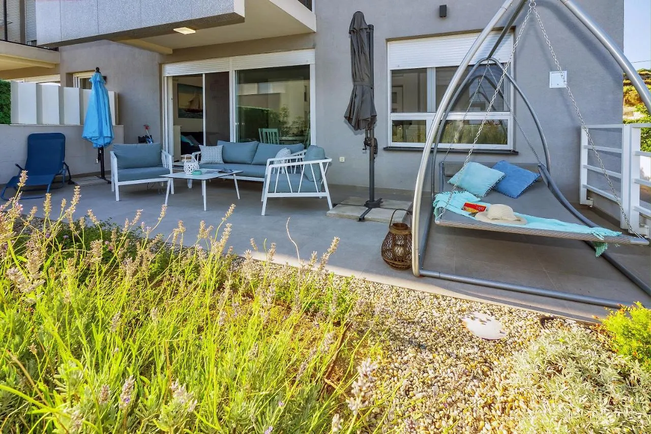 Sea View With Garden Apartment Joshua Split