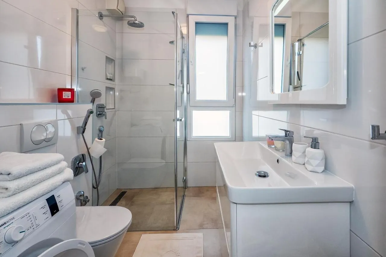Sea View With Garden Apartment Joshua Split 0*,  Croatia