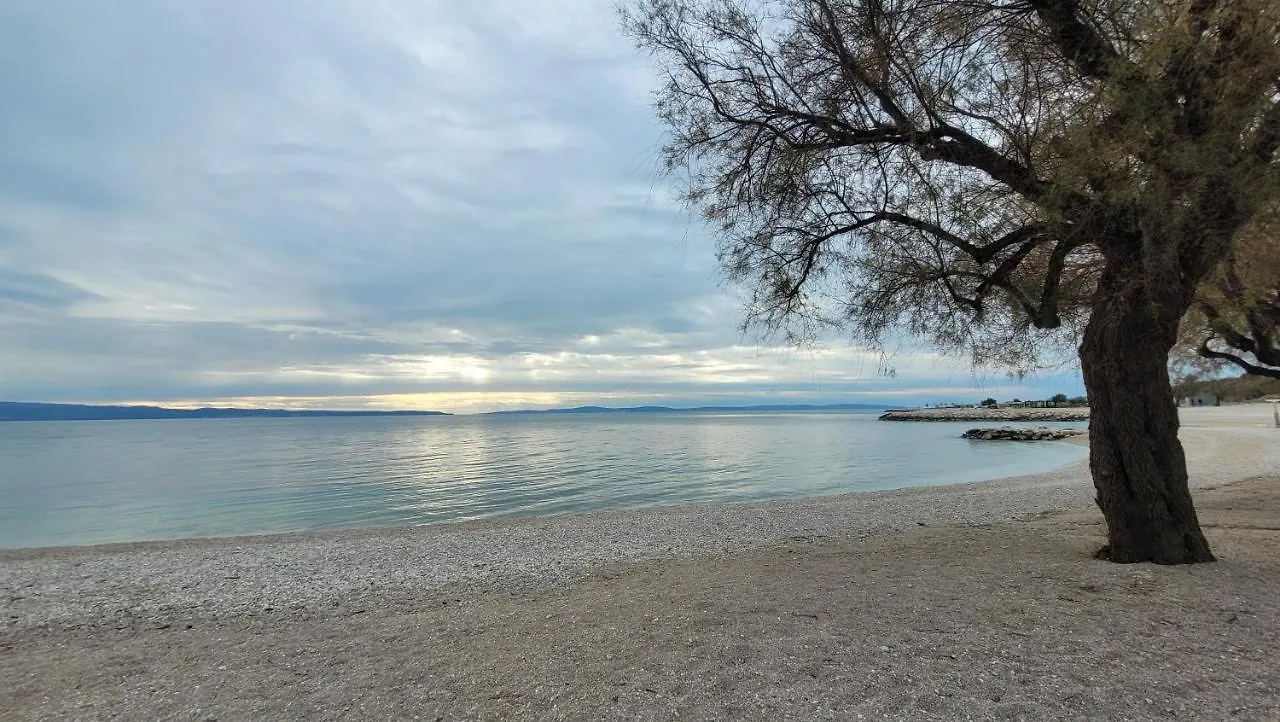 Sea View With Garden Apartment Joshua Split 0*,